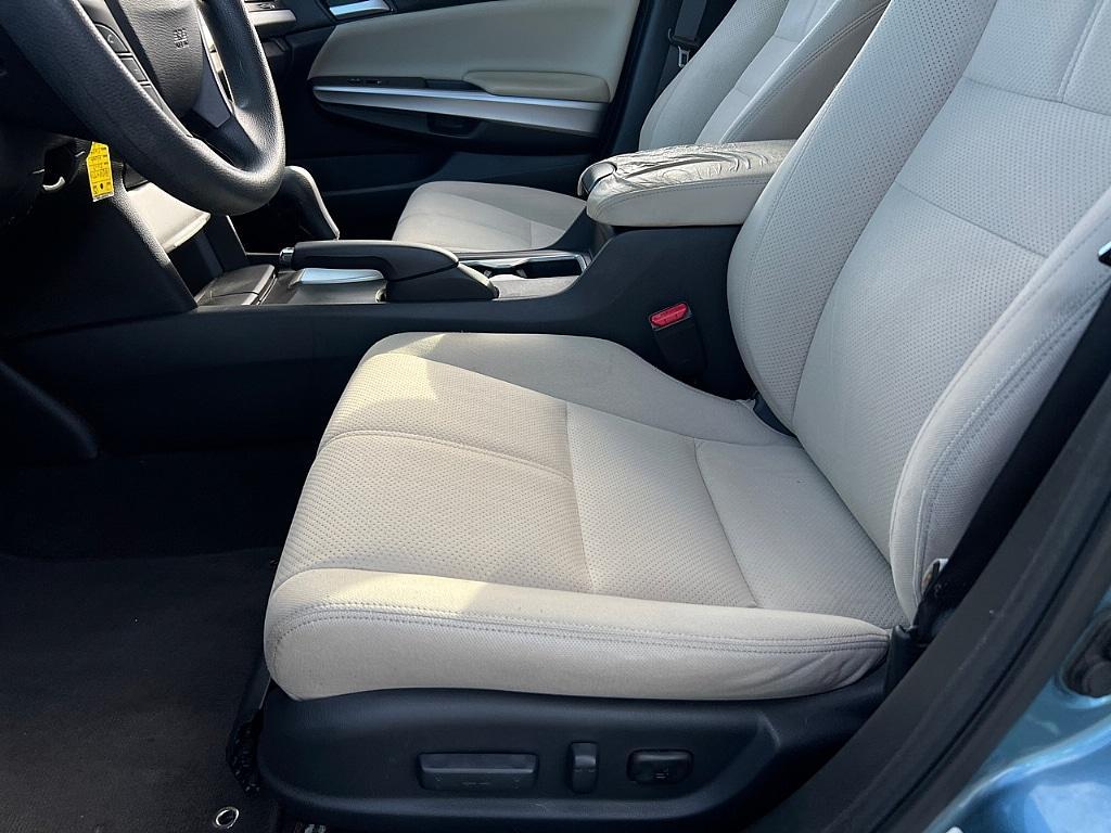 used 2013 Honda Crosstour car, priced at $12,900