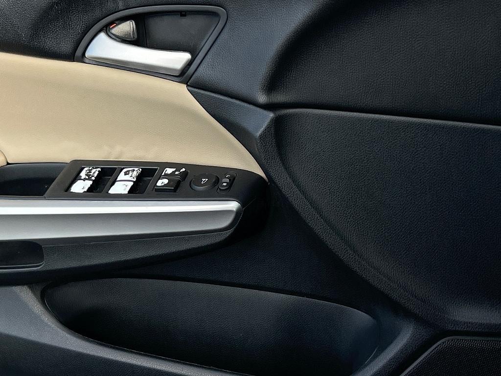 used 2013 Honda Crosstour car, priced at $12,900