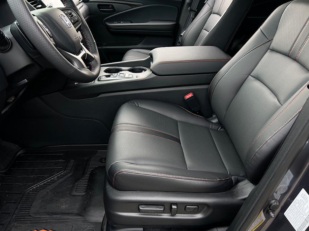 used 2025 Honda Ridgeline car, priced at $43,774