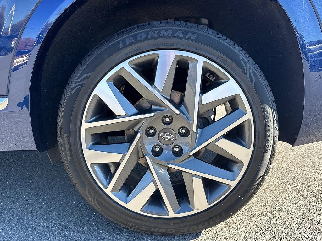 used 2021 Hyundai Santa Fe car, priced at $28,339