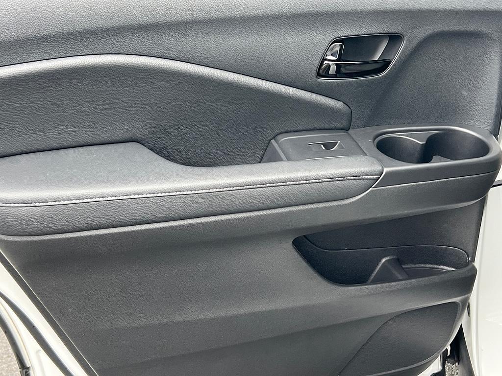 used 2022 Honda Passport car, priced at $32,187