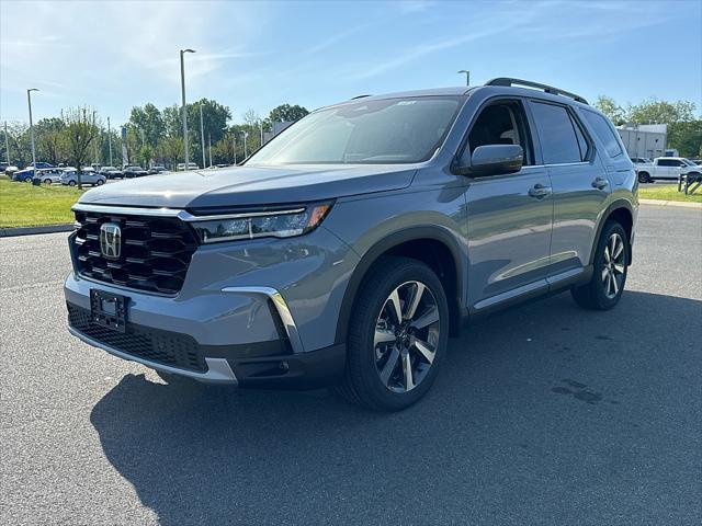 new 2025 Honda Pilot car, priced at $55,645