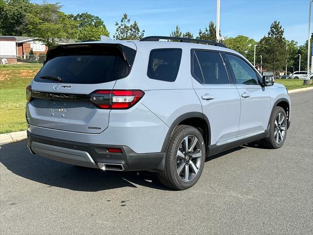 new 2025 Honda Pilot car, priced at $55,645