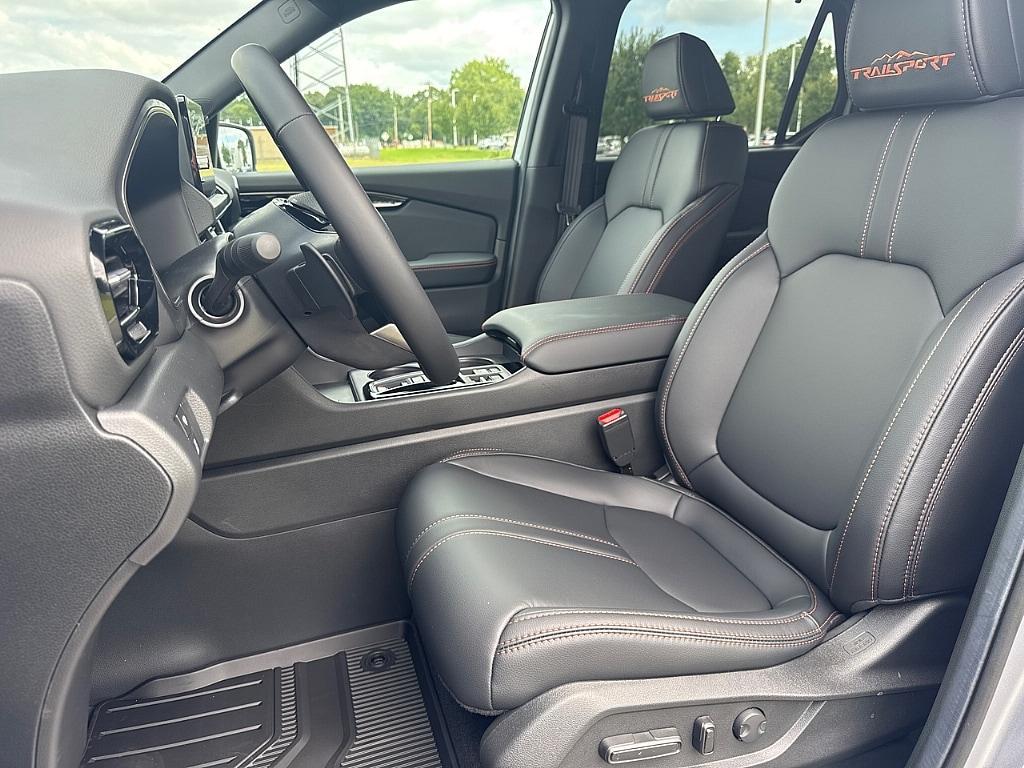 new 2025 Honda Pilot car, priced at $55,345