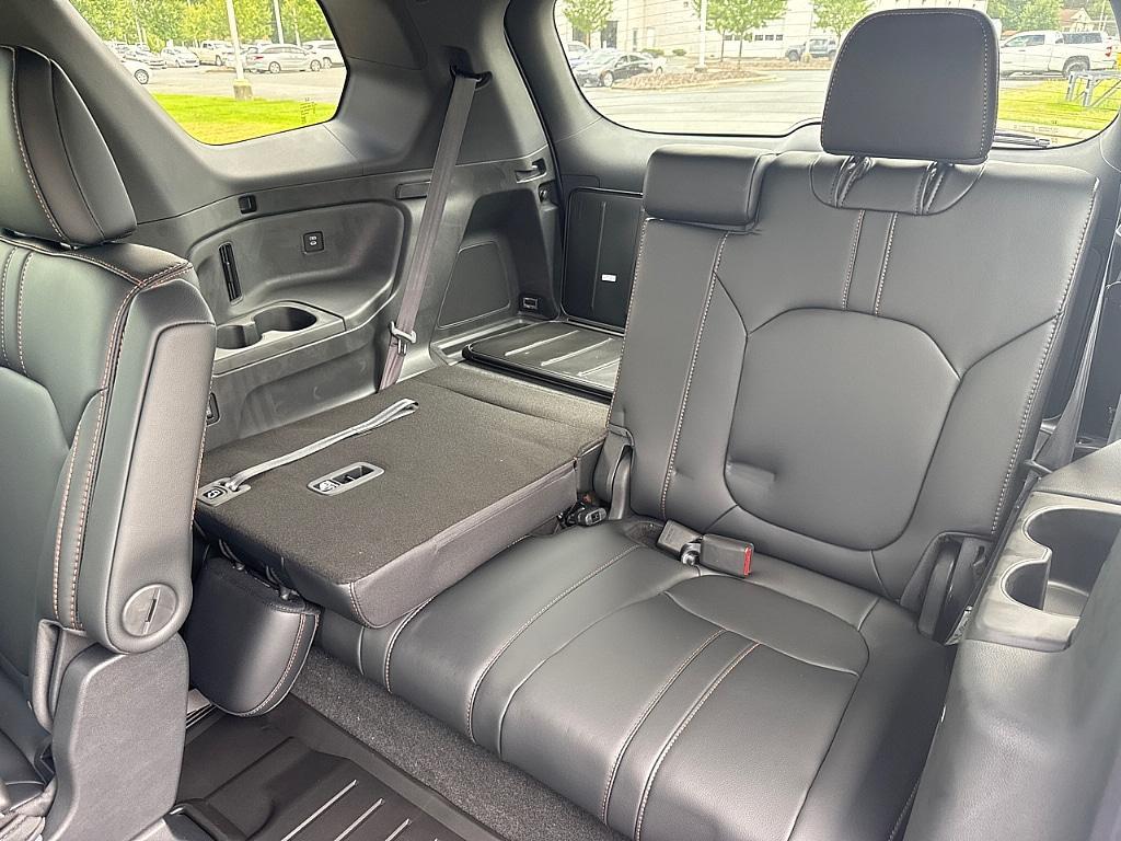 new 2025 Honda Pilot car, priced at $55,345