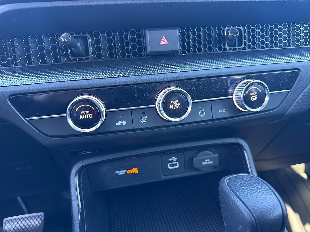 used 2025 Honda CR-V car, priced at $30,287