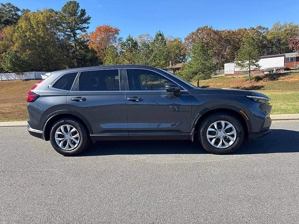 used 2025 Honda CR-V car, priced at $30,287