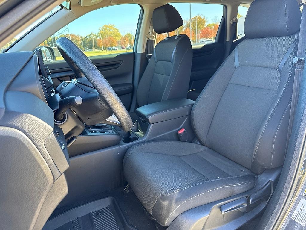 used 2025 Honda CR-V car, priced at $30,287