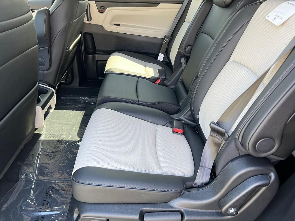 new 2025 Honda Odyssey car, priced at $57,125