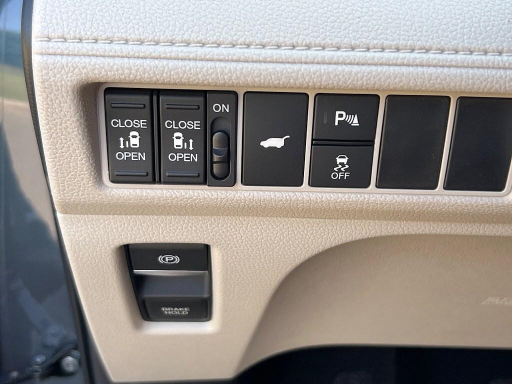 new 2025 Honda Odyssey car, priced at $57,125