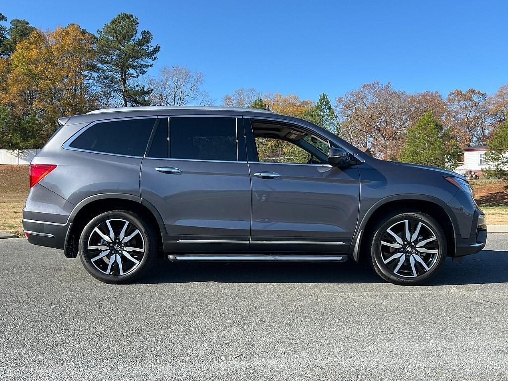 used 2022 Honda Pilot car, priced at $35,868