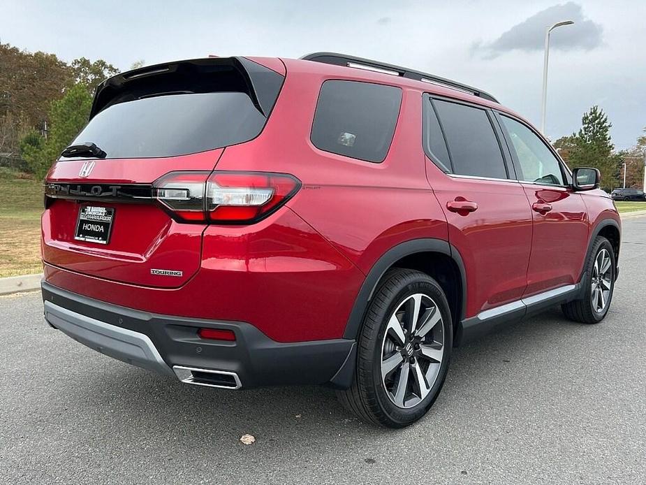 new 2025 Honda Pilot car, priced at $55,945