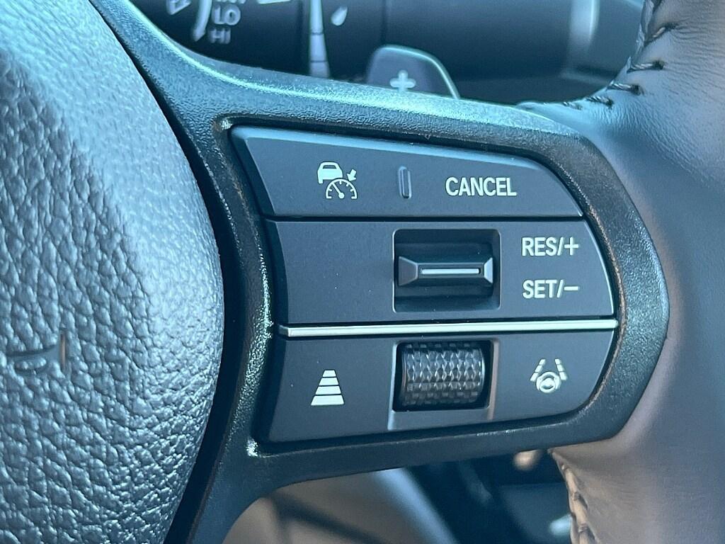 new 2025 Honda Accord Hybrid car, priced at $39,800