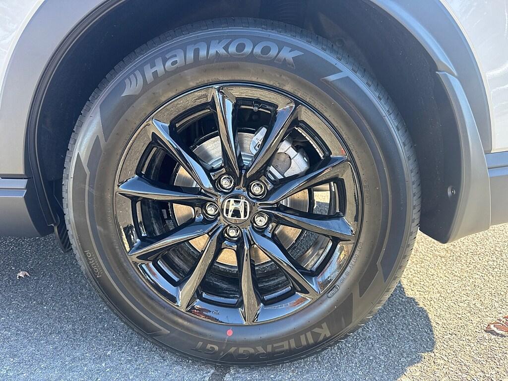 new 2026 Honda CR-V Hybrid car, priced at $45,125