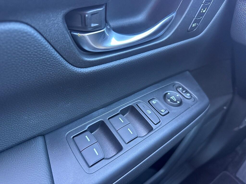 new 2026 Honda CR-V Hybrid car, priced at $45,125