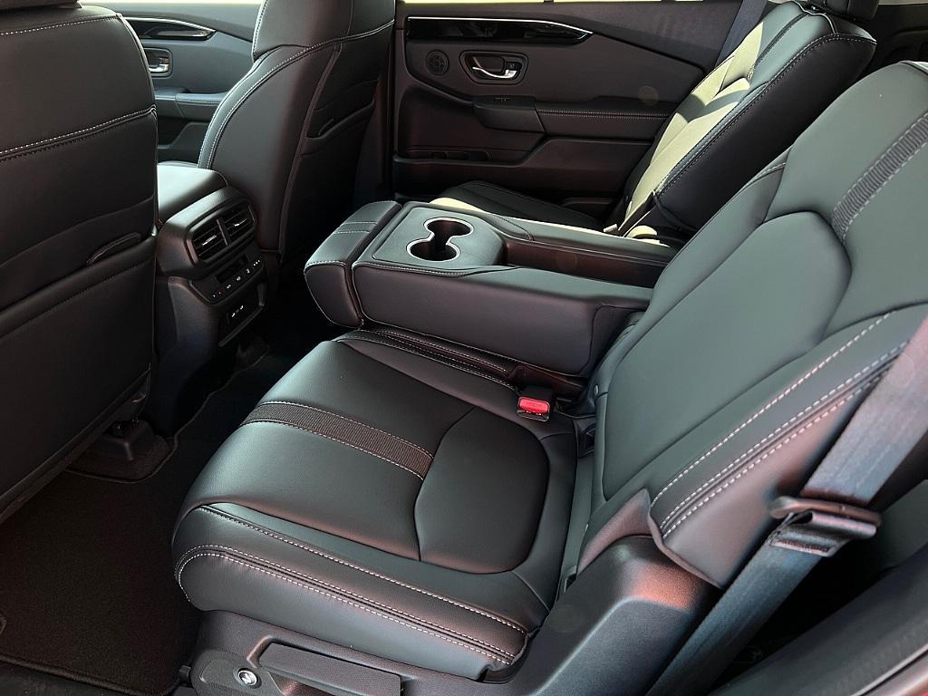 new 2025 Honda Pilot car, priced at $56,000
