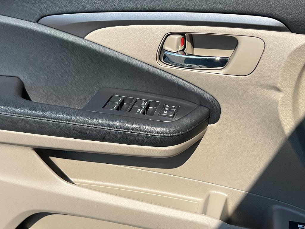 used 2020 Honda Pilot car, priced at $28,878