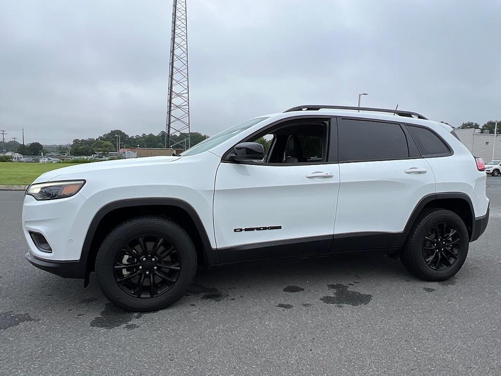 used 2023 Jeep Cherokee car, priced at $20,936