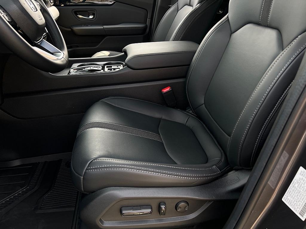 new 2025 Honda Pilot car