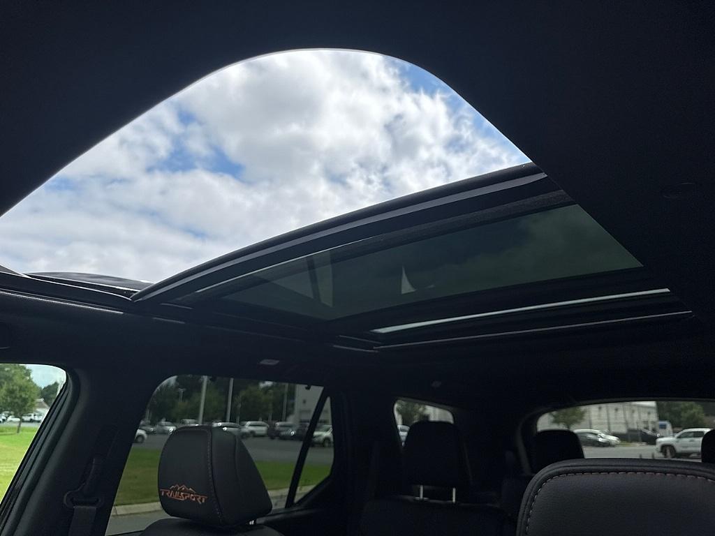 new 2025 Honda Pilot car, priced at $55,345