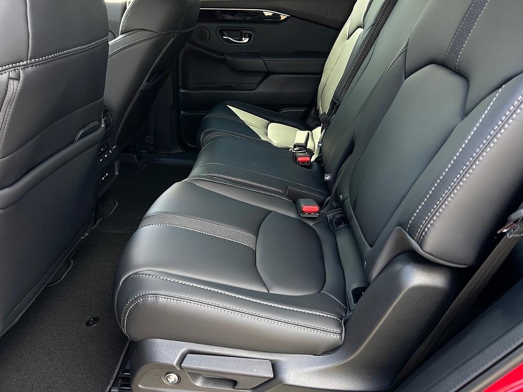 new 2025 Honda Pilot car, priced at $56,045
