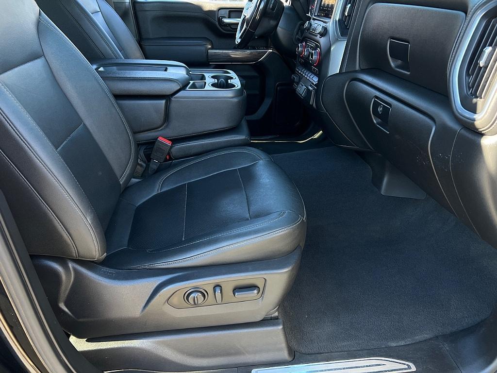 used 2022 Chevrolet Silverado 3500 car, priced at $57,748