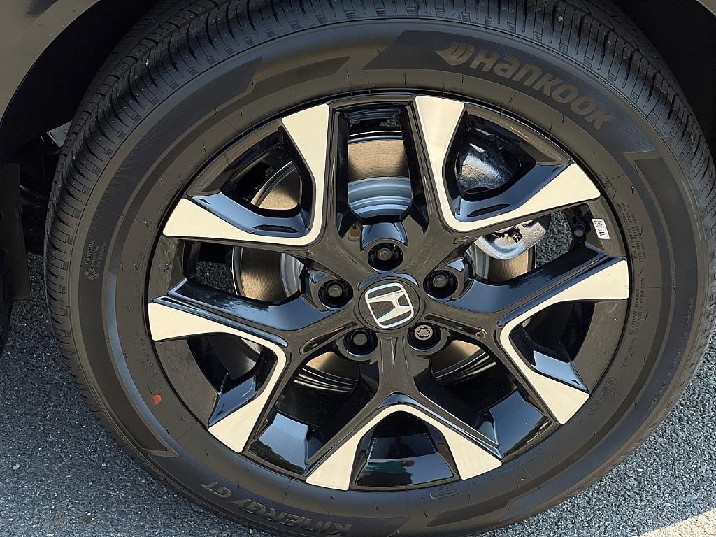 new 2026 Honda HR-V car, priced at $36,395