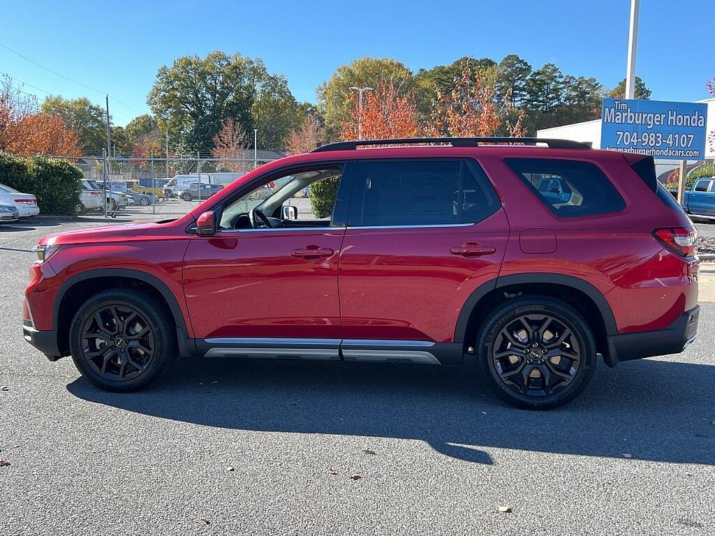 new 2025 Honda Pilot car, priced at $56,145