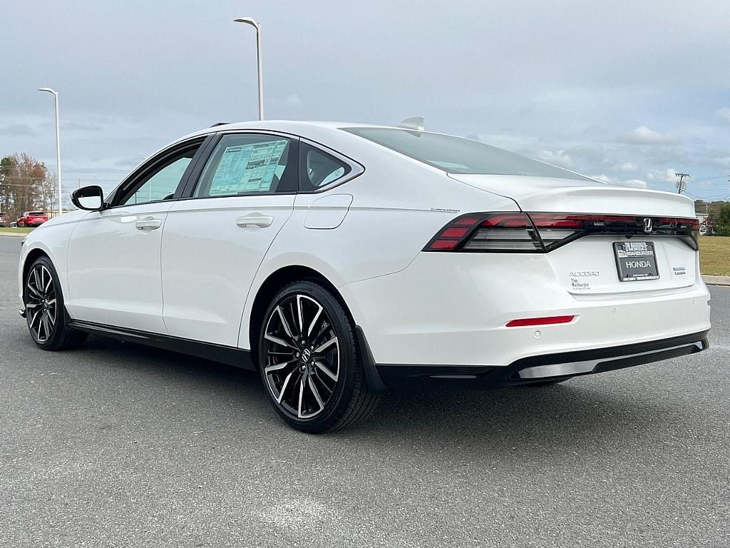 new 2025 Honda Accord Hybrid car, priced at $45,345