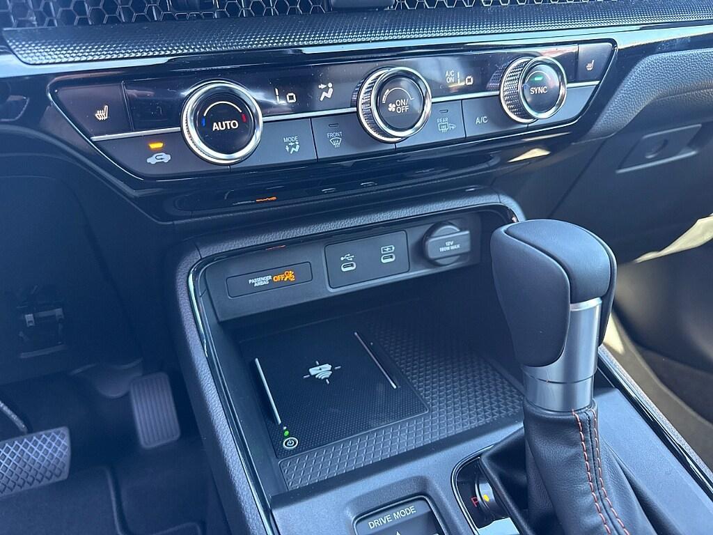 new 2026 Honda CR-V Hybrid car, priced at $48,650