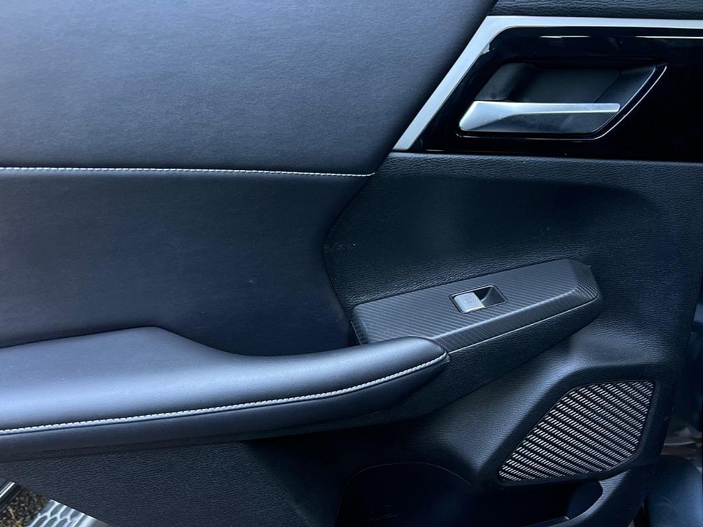 used 2024 Mitsubishi Outlander car, priced at $27,571