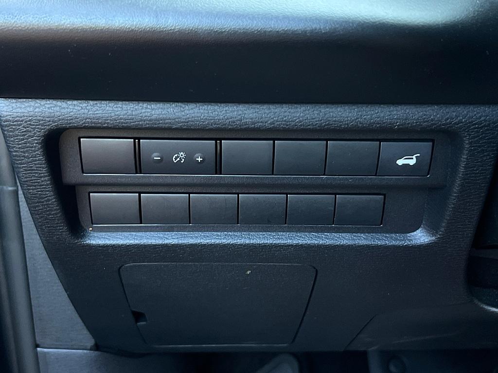 used 2024 Mitsubishi Outlander car, priced at $27,571
