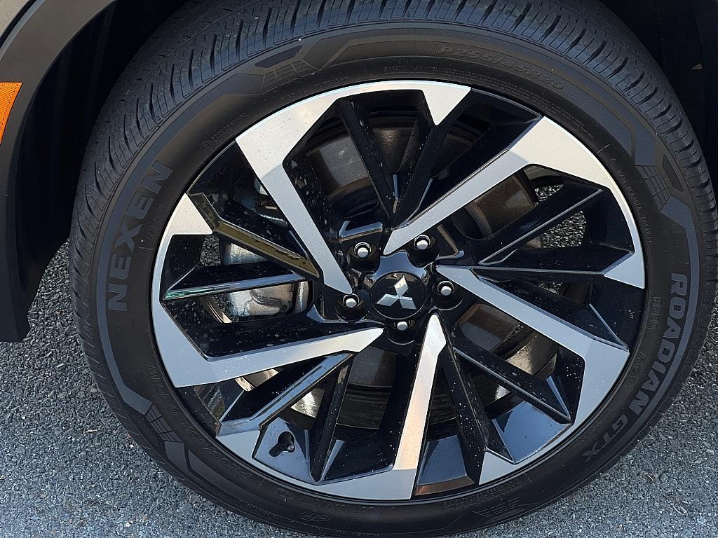 used 2024 Mitsubishi Outlander car, priced at $27,571
