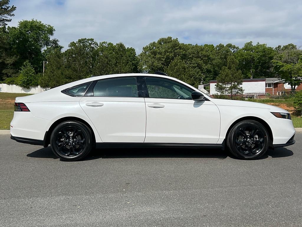 new 2025 Honda Accord car, priced at $36,660