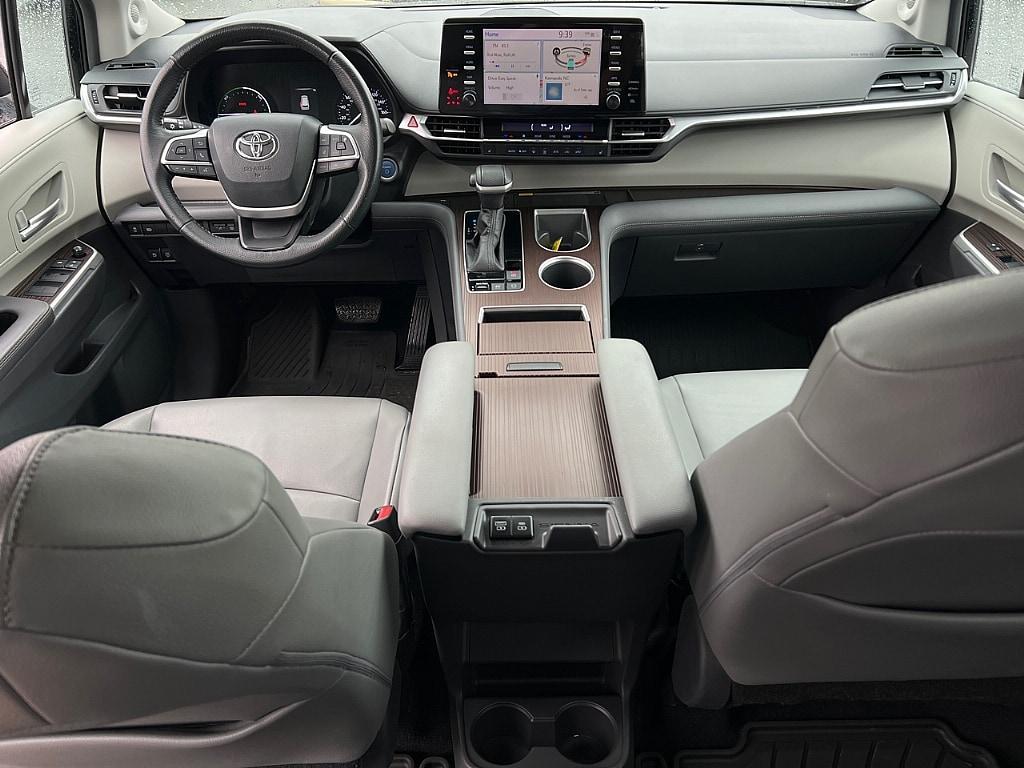 used 2021 Toyota Sienna car, priced at $34,283