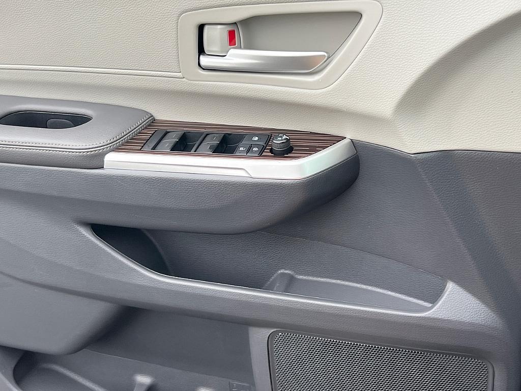 used 2021 Toyota Sienna car, priced at $34,283