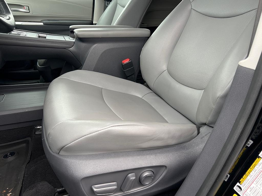 used 2021 Toyota Sienna car, priced at $34,283