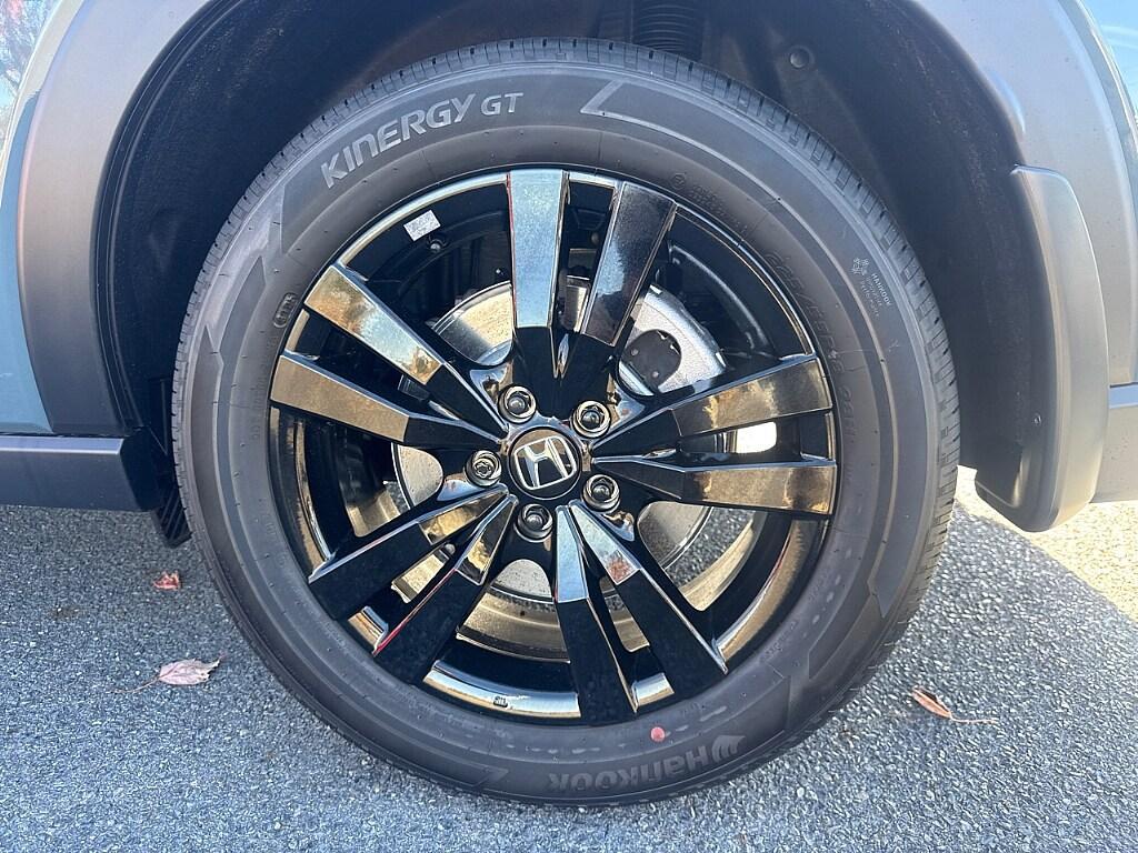 new 2026 Honda HR-V car, priced at $35,900