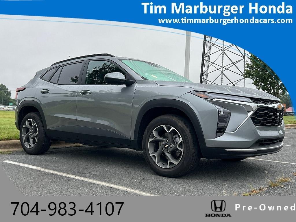 used 2024 Chevrolet Trax car