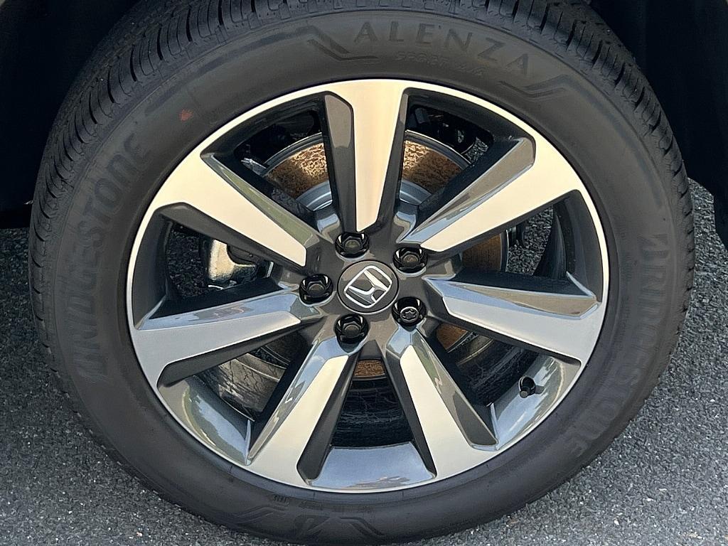 new 2025 Honda Pilot car, priced at $59,025