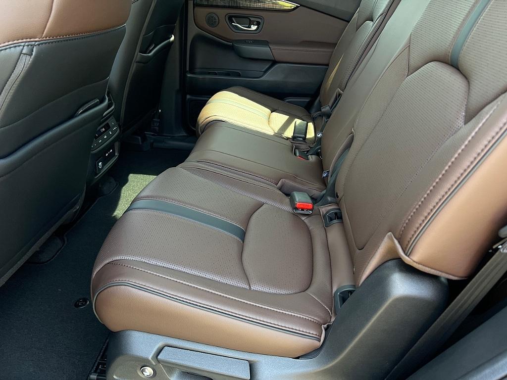 new 2025 Honda Pilot car, priced at $59,025