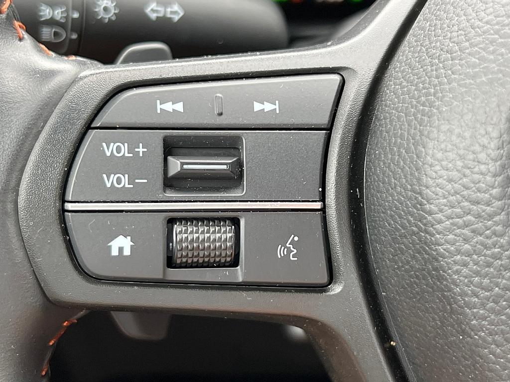 used 2025 Honda CR-V Hybrid car, priced at $37,687