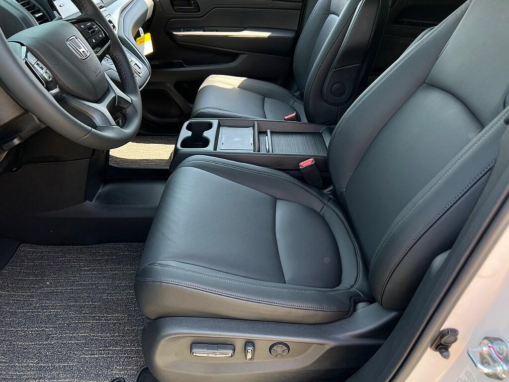 new 2025 Honda Odyssey car, priced at $47,170