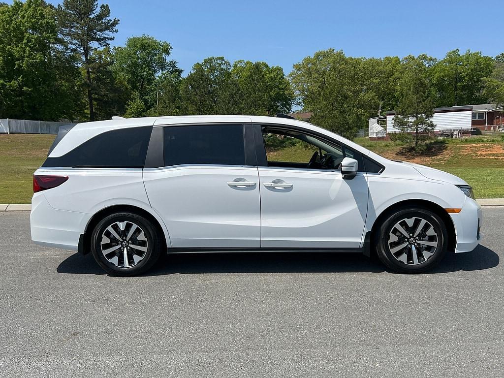 new 2025 Honda Odyssey car, priced at $47,170