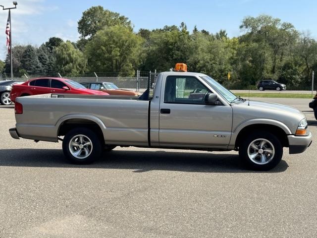 used 2002 Chevrolet S-10 car, priced at $9,999