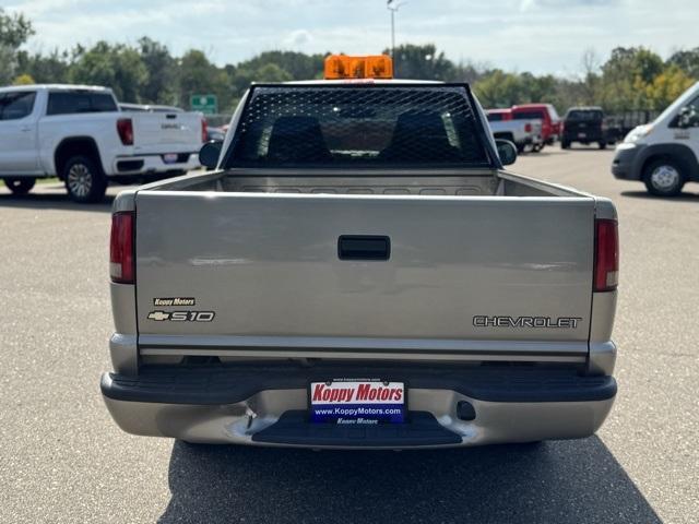 used 2002 Chevrolet S-10 car, priced at $9,999