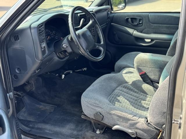 used 2002 Chevrolet S-10 car, priced at $9,999