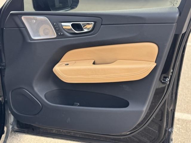 used 2018 Volvo XC60 Recharge Plug-In Hybrid car, priced at $19,420