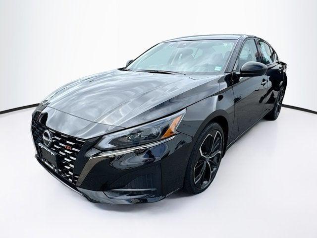 used 2023 Nissan Altima car, priced at $25,647