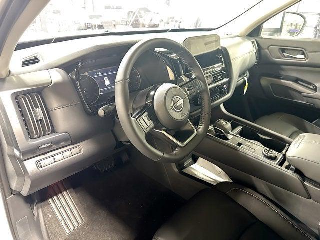 new 2025 Nissan Pathfinder car, priced at $47,015